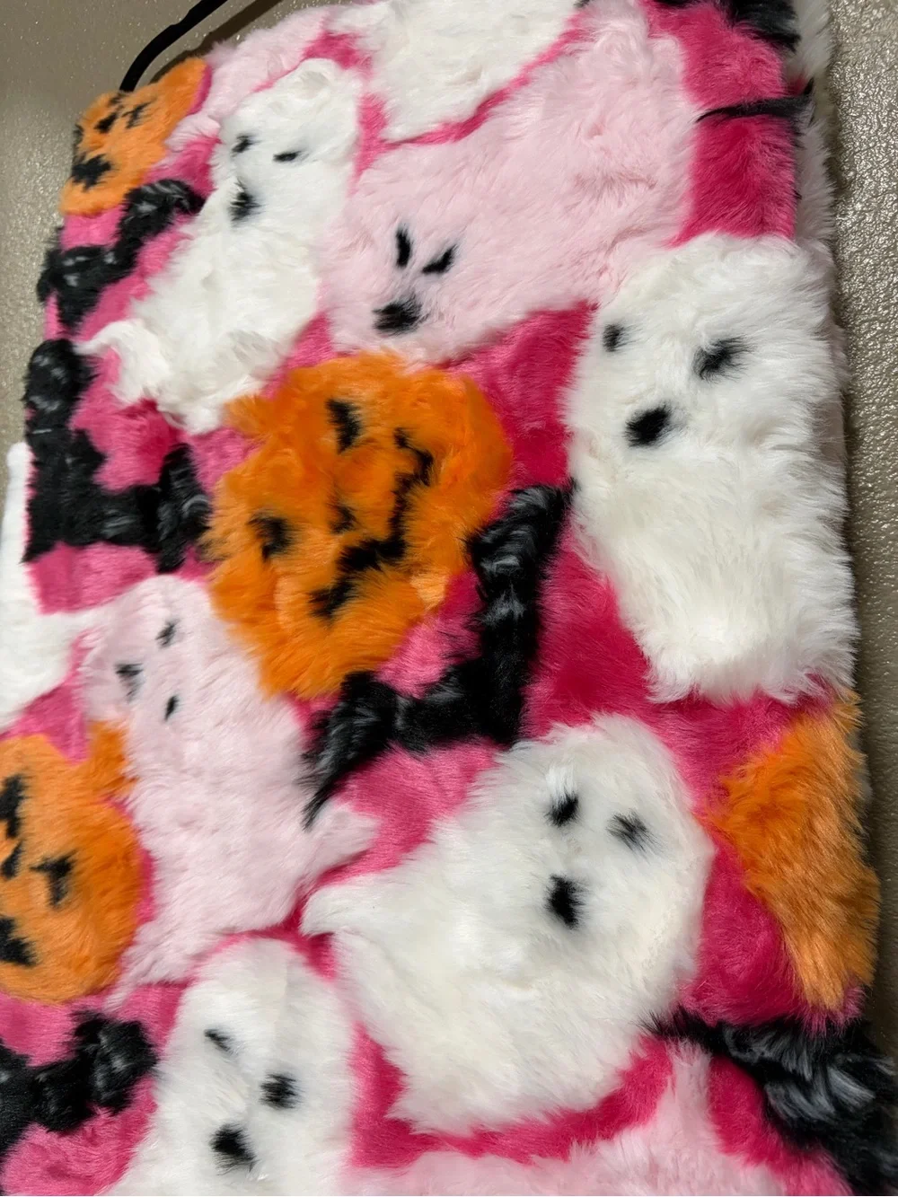 NEW Cupcakes & Cashmere Plush Reversible Halloween Faux Fur Cozy Throw Blanket